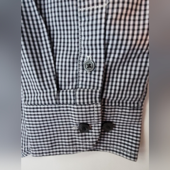 Van Heusen boys button down shirt size 10/12 - Picture 3 of 4